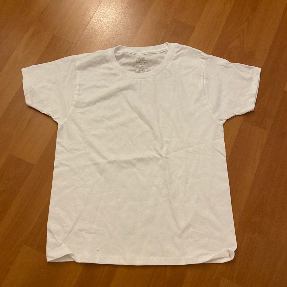 PLAIN WHITE TEE